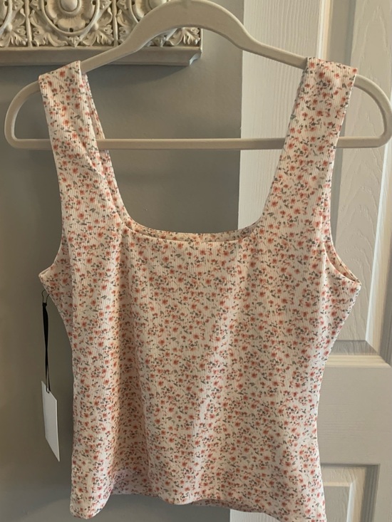 Lola Grace Tops - Lola Grace Women's Square Neck Floral Tank Top - Pink Ivory NWT - Medium